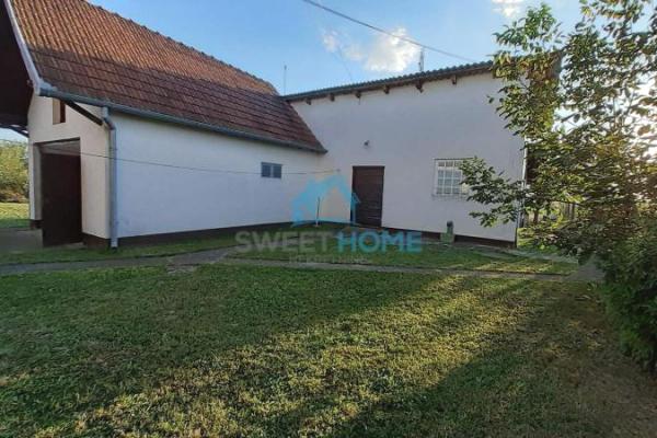 prodaja, kuca,
pecinci, 477004, kuca