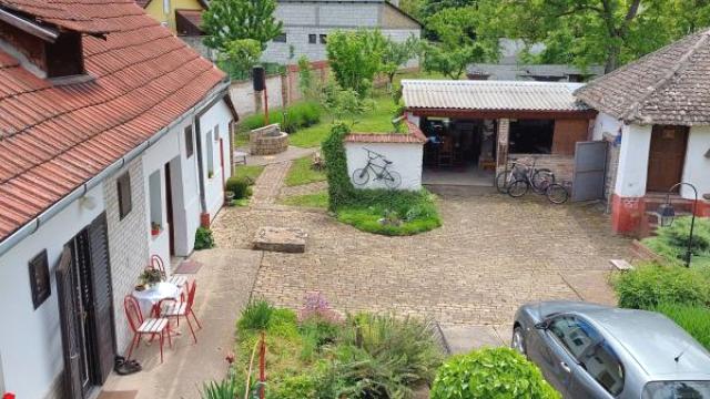 Kuća, četvorosoban, Prodaja, 250m2, Centar, Gradska lokacija, Sombor