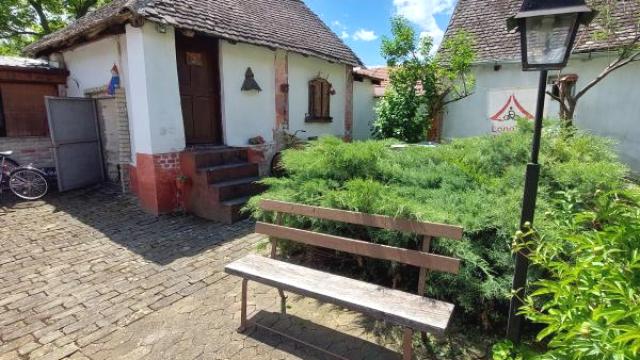 Kuća, četvorosoban, Prodaja, 250m2, Centar, Gradska lokacija, Sombor