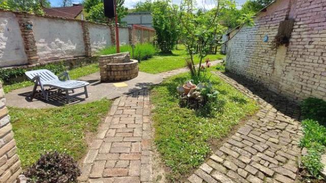 Kuća, četvorosoban, Prodaja, 250m2, Centar, Gradska lokacija, Sombor