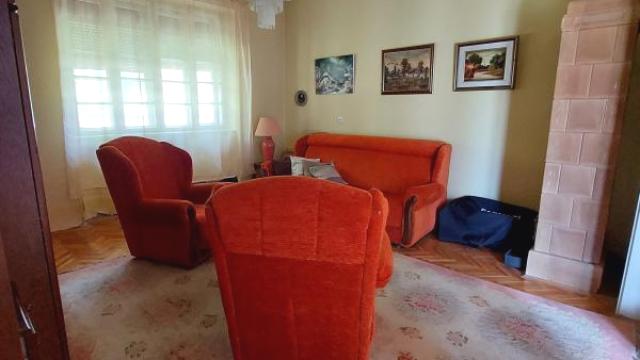 Kuća, četvorosoban, Prodaja, 250m2, Centar, Gradska lokacija, Sombor