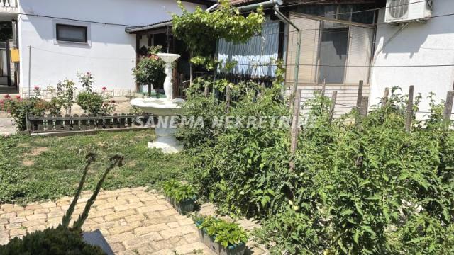 Kuća, Prodaja, 215m2, Selenča, Gradska lokacija, Sombor