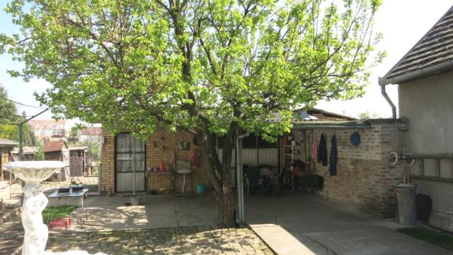 Kuća, Prodaja, 215m2, Selenča, Gradska lokacija, Sombor