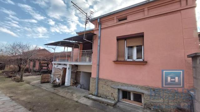 Poslovni prostor, Prodaja, 1500m2, Šapranački rid, Gradska lokacija, Vranje