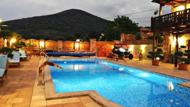 Kuća, Trosoban, Prodaja, 120m2, Malo Središte, Okolno mesto, Središtanska