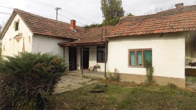 Kuća, Trosoban, Prodaja, 80m2, Ćićevac