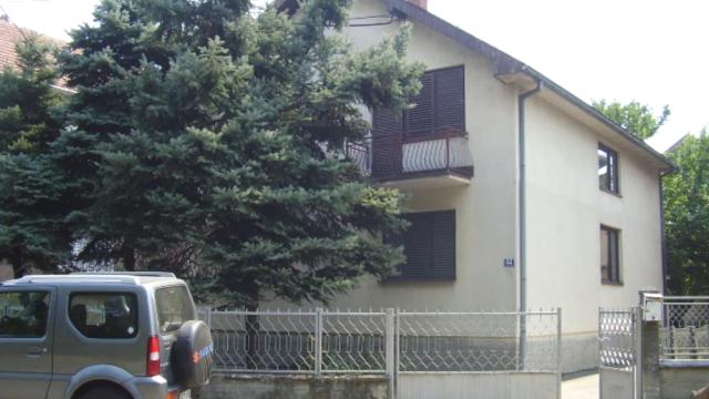 Kuća, četvorosoban, Prodaja, 180m2, Gradska lokacija, Ćuprija