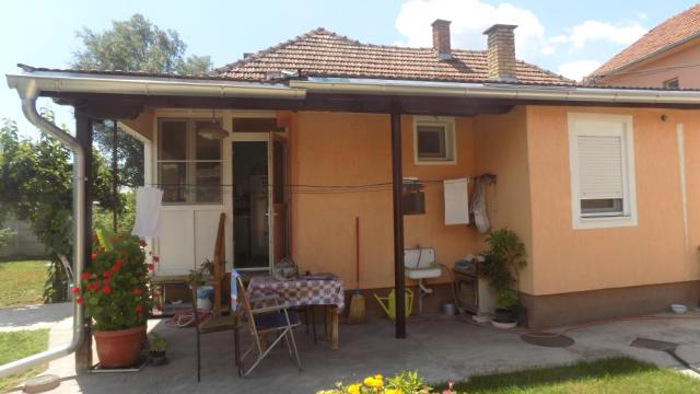 Kuća, Prodaja, 105m2, Jagodina