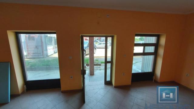 Poslovni prostor, četvorosoban, Prodaja, 84m2, Centar, Gradska lokacija, Jagodina