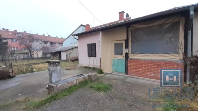 Kuća, Prodaja, 310m2, Tavrića obori, Gradska lokacija, Jagodina