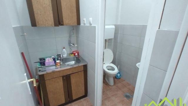 Poslovni prostor, Izdavanje, 65m2, Bulevar zona 3, Medijana, Niš