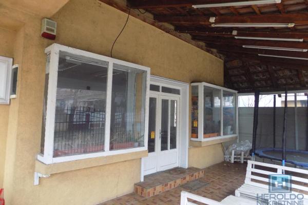 izdavanje, poslovni-prostor,
xi-kongres-grad-paracin, 494335, poslovni-prostor