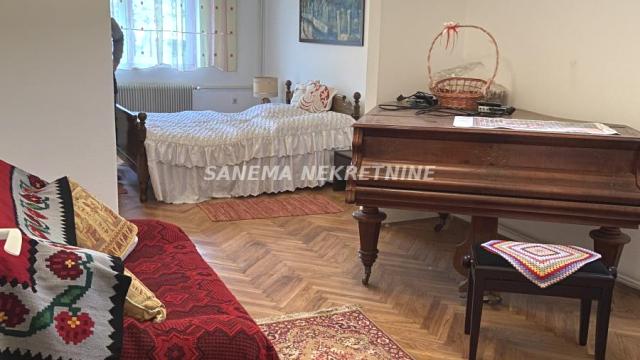Kuća, Prodaja, 215m2, Mlake, Gradska lokacija, Sombor