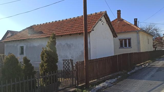 Kuća, Trosoban, Prodaja, 119m2, Nikole Pašića 10