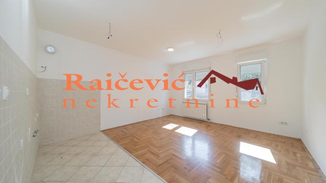 Stan, Garsonjera, Prodaja, 29m2, Denkova bašta, Zvezdara, Mis Irbijeve