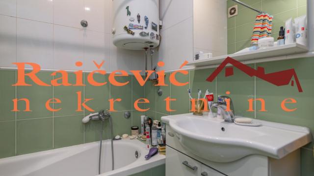 Stan, Petosoban, Prodaja, 107m2, Kalenić pijaca, Vračar, Sindjeliceva