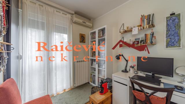 Stan, Petosoban, Prodaja, 107m2, Kalenić pijaca, Vračar, Sindjeliceva