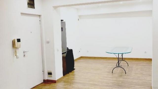Stan, Trosoban, Prodaja, 68m2, Golf, Čukarica, Kraljice Katarine