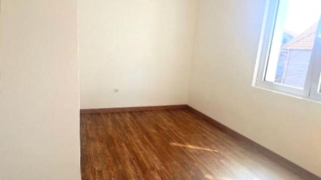 Stan, Trosoban, Prodaja, 68m2, Golf, Čukarica, Kraljice Katarine