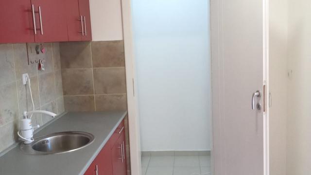 Stan, Trosoban, Prodaja, 52m2, Selling flat with tenants Belgrade Karaburma