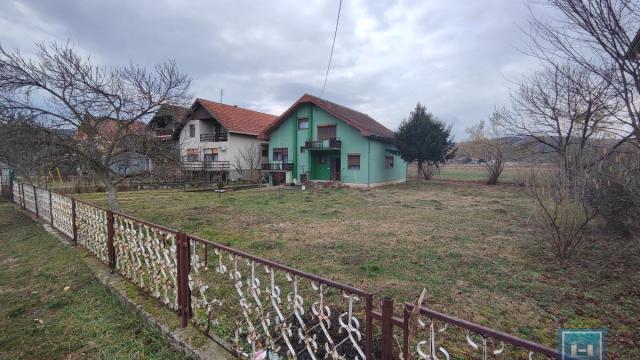 Kuća, Prodaja, 250m2, Jagodina