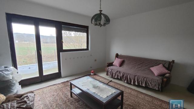 Kuća, Prodaja, 307m2, Bresje, Okolno mesto, Jagodina