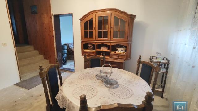 Kuća, Prodaja, 307m2, Bresje, Okolno mesto, Jagodina