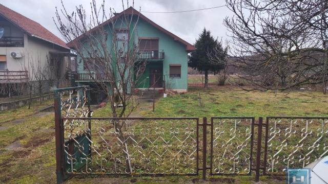 Kuća, Prodaja, 307m2, Bresje, Okolno mesto, Jagodina