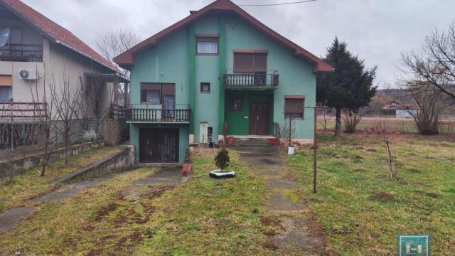 Kuća, Prodaja, 307m2, Bresje, Okolno mesto, Jagodina