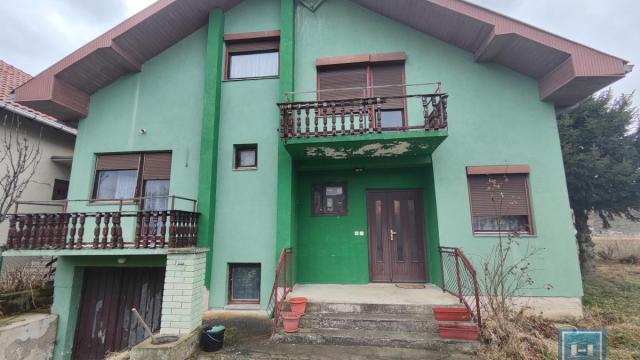 Kuća, Prodaja, 307m2, Bresje, Okolno mesto, Jagodina