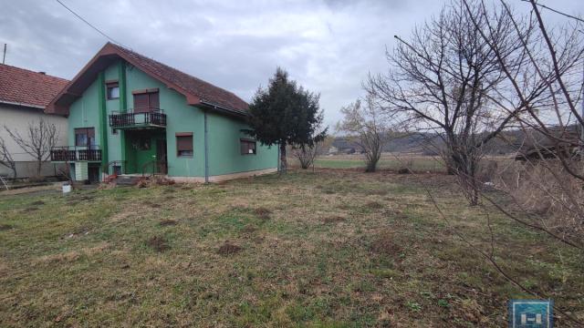 Kuća, Prodaja, 307m2, Bresje, Okolno mesto, Jagodina