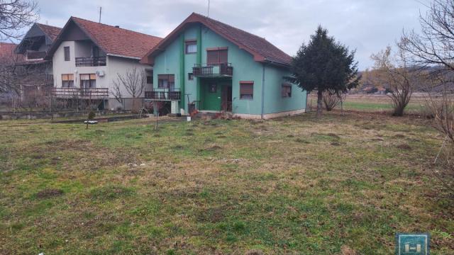 Kuća, Prodaja, 307m2, Bresje, Okolno mesto, Jagodina
