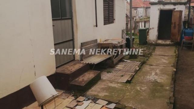 Kuća, Dvosoban, Prodaja, 70m2, Goge, Gradska lokacija, Sombor