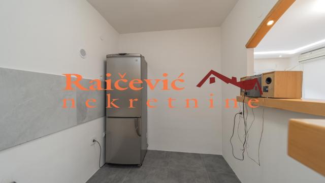 Stan, Dvoiposoban, Prodaja, 59m2, Blok 64, Novi Beograd, Gandijeva