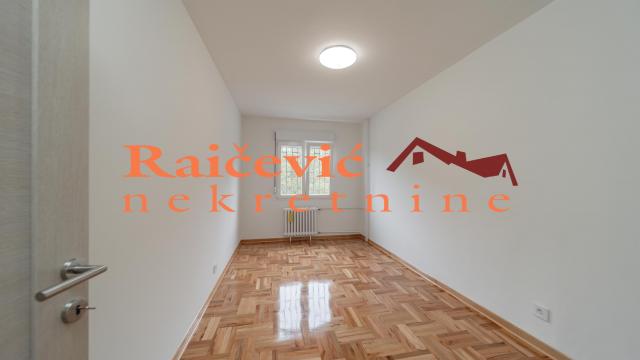 Stan, Dvoiposoban, Prodaja, 59m2, Blok 64, Novi Beograd, Gandijeva