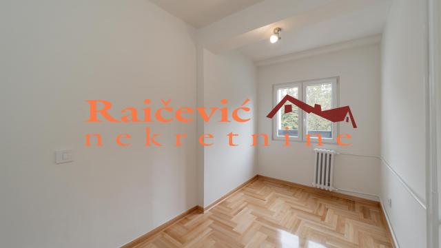 Stan, Dvoiposoban, Prodaja, 59m2, Blok 64, Novi Beograd, Gandijeva