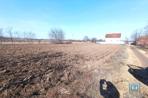 prodaja, plac,
trnava-grad-jagodina, 520584, plac