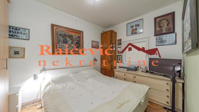 Stan, četvorosoban, Prodaja, 87m2, Kalenić pijaca, Vračar, Molerova
