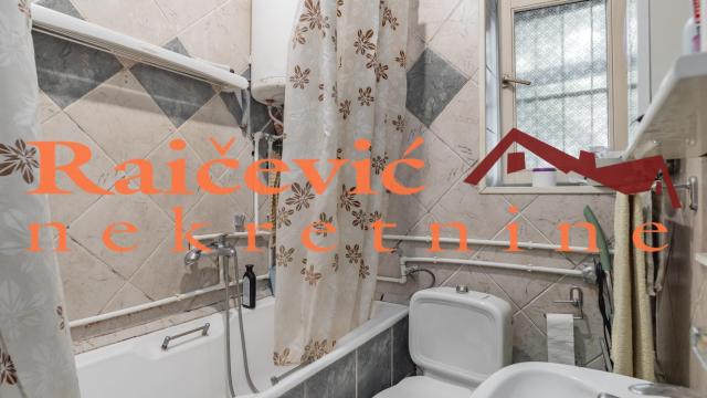 Stan, četvorosoban, Prodaja, 87m2, Kalenić pijaca, Vračar, Molerova