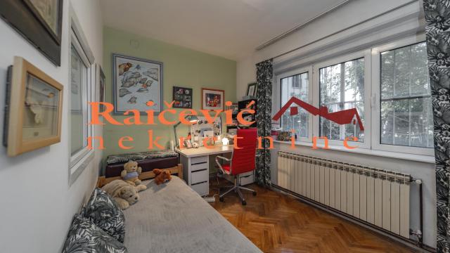 Stan, četvorosoban, Prodaja, 87m2, Kalenić pijaca, Vračar, Molerova