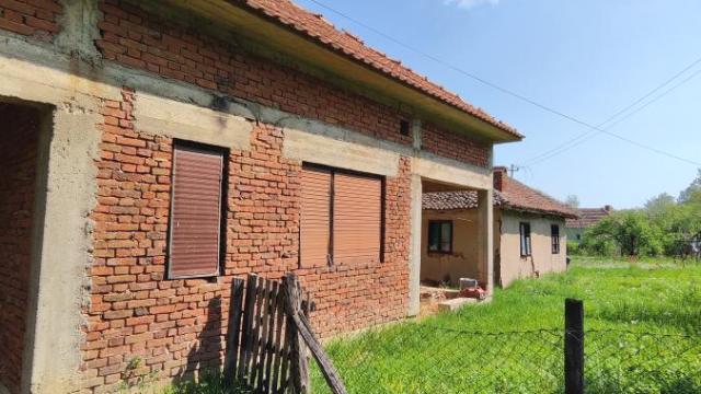 Kuća, Dvosoban, Prodaja, 200m2, Šantarovac, Okolno mesto, Jagodina