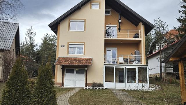 Kuća, Petosoban i veći, Prodaja, 300m2, Mijaila Radovica