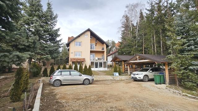 Kuća, Petosoban i veći, Prodaja, 300m2, Mijaila Radovica