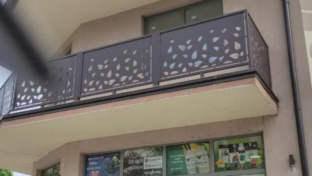 Poslovni prostor, Jednosoban, Izdavanje, 140m2, Centar, Gradska lokacija, Rekovac