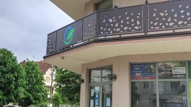 Poslovni prostor, Jednosoban, Izdavanje, 140m2, Centar, Gradska lokacija, Rekovac