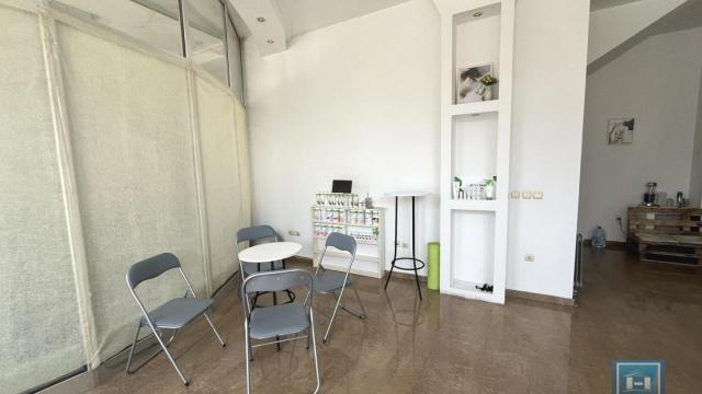 Poslovni prostor, Prodaja, 46m2, Centar, Gradska lokacija, Jagodina