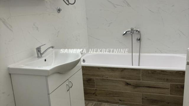 Stan, Trosoban, Prodaja, 90m2, Logor, Gradska lokacija, Sombor