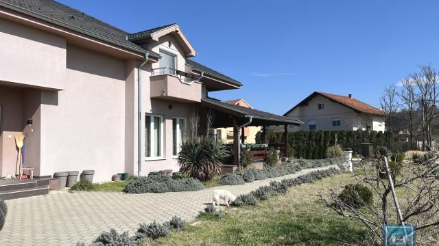 Kuća, Prodaja, 500m2, Okolno mesto, Jagodina