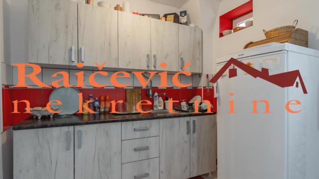 Kuća, Prodaja, 299m2, Novosadski put