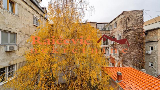 Stan, četvoroiposoban, Prodaja, 114m2, Centar, Stari grad, Generala Lesjanina